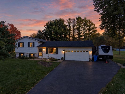 6270 MARY IDA DR, DEFOREST, WI 53532 - Image 14776ebcdeaede4edca4a0399f4894d7/4250305302