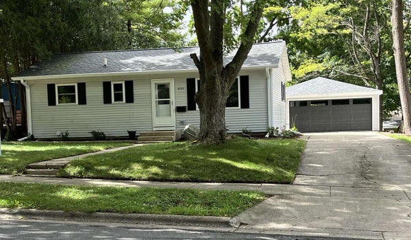 4222 SCHOOL RD, MADISON, WI 53704 - Image 2550cb18b558e943edaf961900e8ee8a/824288918