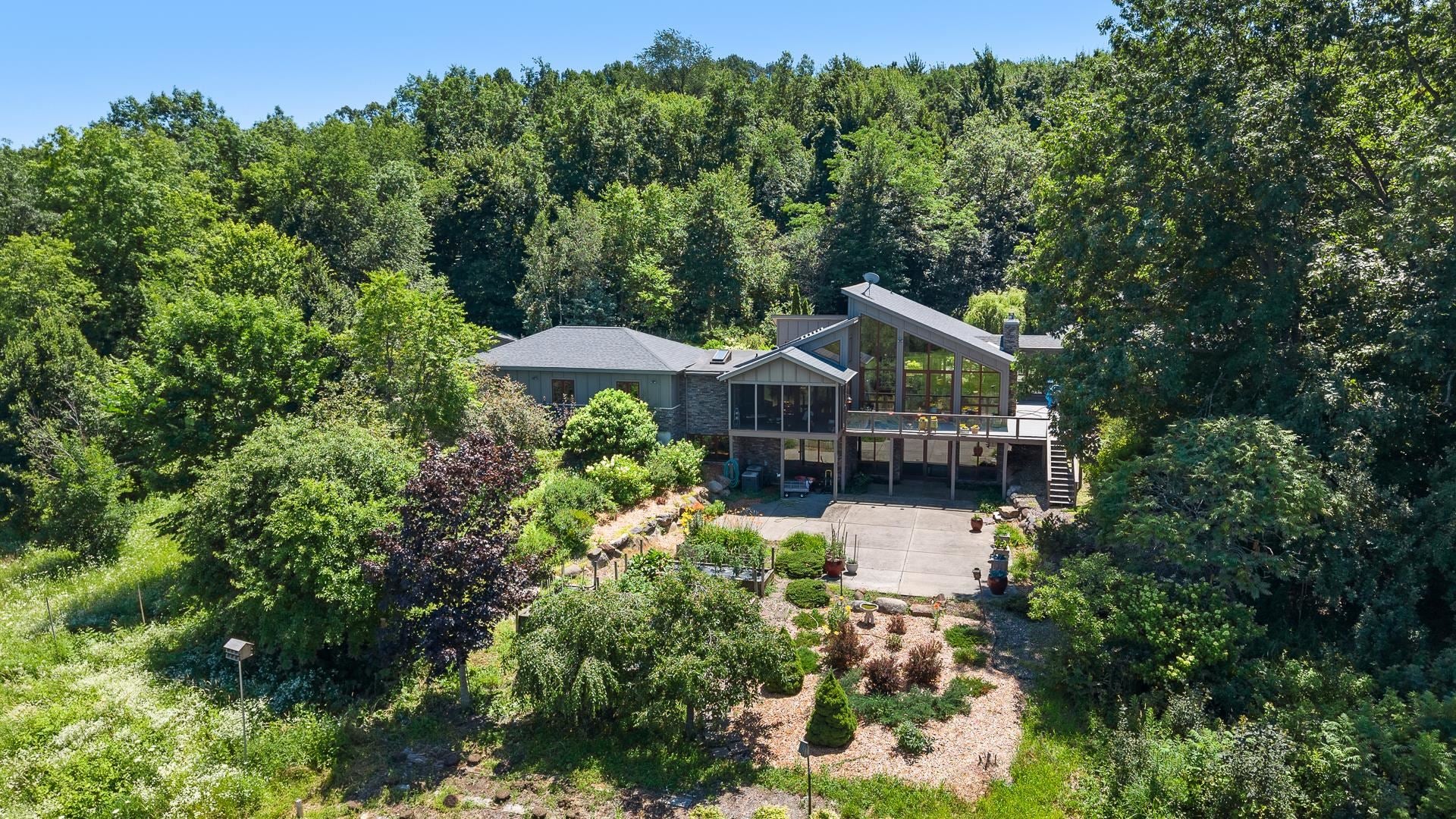 N6241 County Road W, Portage, WI, 53901, USA, 4 Bedrooms Bedrooms, ,4 BathroomsBathrooms,Residential,Active,N6241 County Road W,2019315