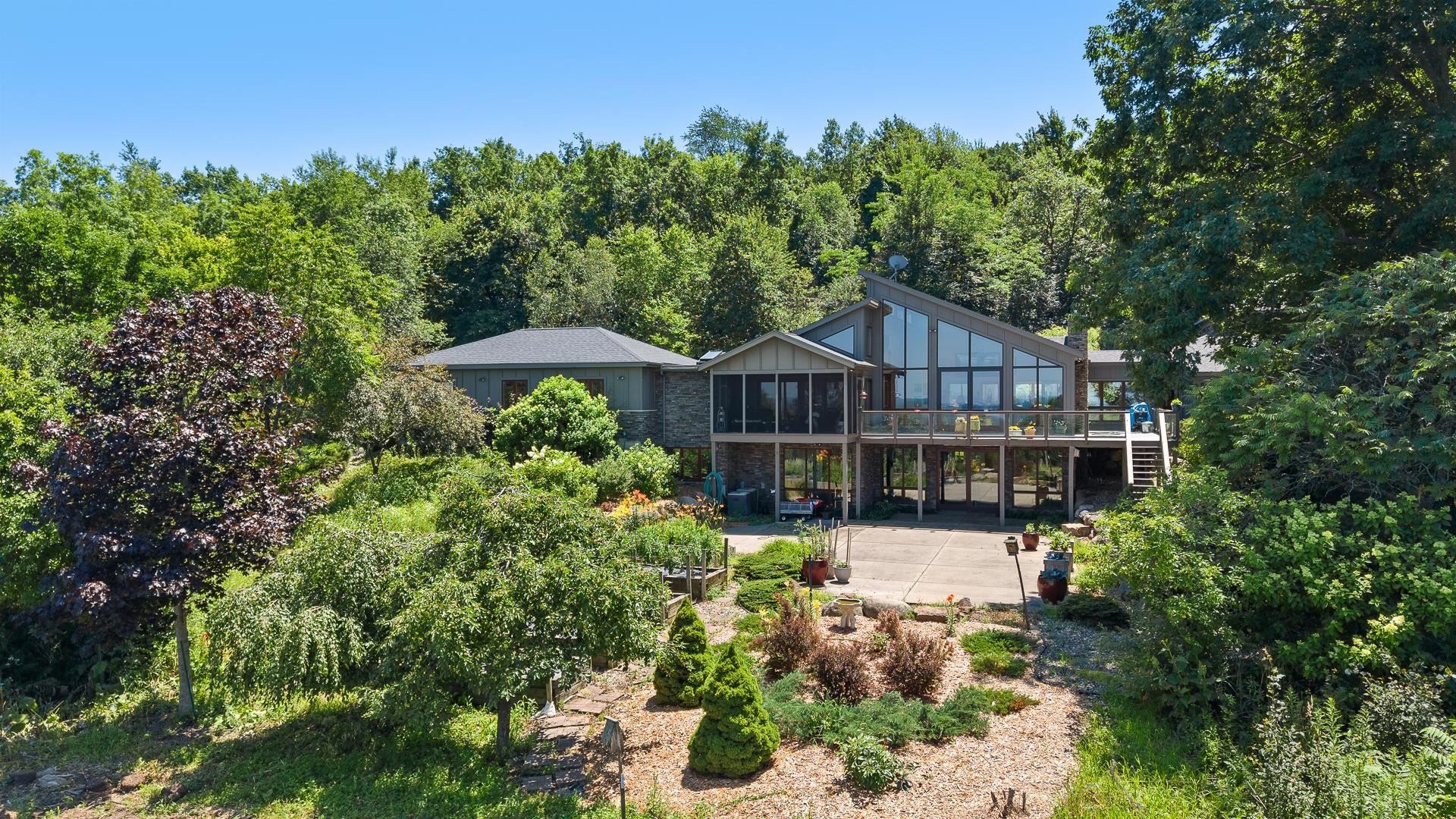N6241 County Road W, Portage, WI, 53901, USA, 4 Bedrooms Bedrooms, ,4 BathroomsBathrooms,Residential,Active,N6241 County Road W,2019315