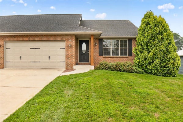 3321 CRABAPPLE LN # 2, JANESVILLE, WI 53548 - Image 50a5fe15697c04b890b3ea64005da438/1509138765