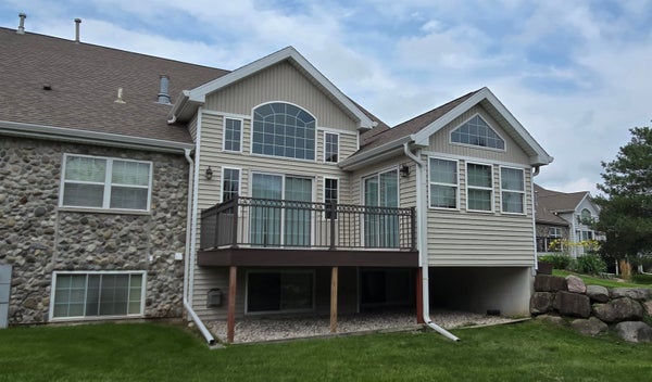 5734 ENCHANTED VIEW LN # 13, WAUNAKEE, WI 53597 - Image 57ad3d4f17c71d96a07cffdd617fabb2/1894243021