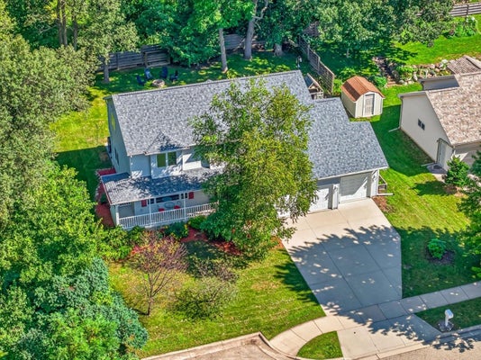 827 RIDGE VIEW LN, OREGON, WI 53575 - Image 6507fc74c0eded3196e661e10b6e2d8d/567422544