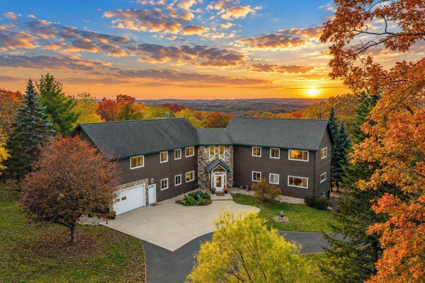 E9245 OAKLEAF LN, WISCONSIN DELLS, WI 53965 - Image 6dac5b514dfbb7feb9a1f9ea6ae88ee0/898231695