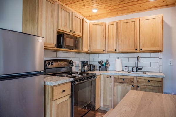429 WEST AVE, MAUSTON, WI 53948 - Image 73ae67d6dd1c8461cffc6e66d8f461ff/834244010
