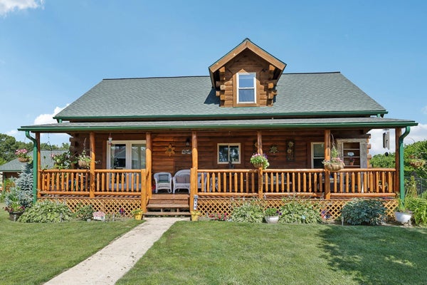615 LAKEVIEW AVE, MERRIMAC, WI 53561 - Image 7fdfb2ba69963575679429e2bf2b9f6e/871664444