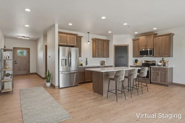 512 TROY ST, CUBA CITY, WI 53807 - Image 806f64d8db2381e586d5f0ba66e42f4e/406165872