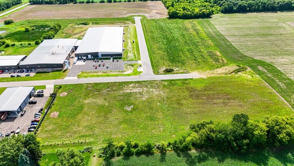 120 PROSPERITY PL, BROOKLYN, WI 53521 - Image 85bb44dc78b1fe8d590a18fbcdc11a54/4123245821