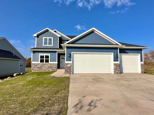 305 MICHELLE LN, COTTAGE GROVE, WI 53527 - Image a2f32c48c79f34e1f06de98d0dcc03f7/539678151