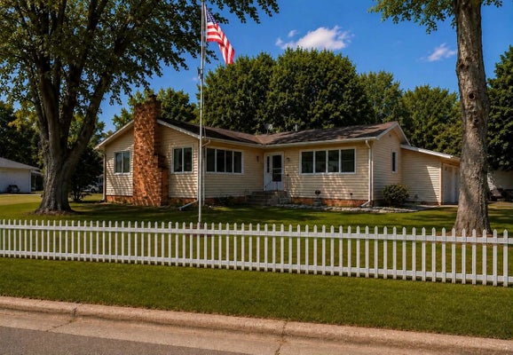 414 HERWIG DR, PARDEEVILLE, WI 53954 - Image a4cd87bfe82e3960563fdf736873fb91/1198948247