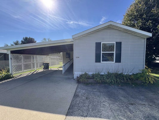 2208 EDGEVIEW DR, MONROE, WI 53566 - Image af23d7e830e60af1f5250b1e120f0a21/59365879