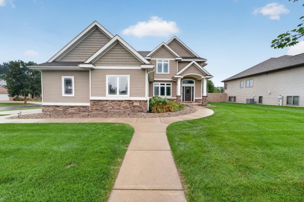 1199 VIRDON DR, SUN PRAIRIE, WI 53590 - Image b7e6da08a761c0a748e3c7e246aae29d/2673108703