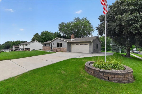 500 HANKS HOLLOW TRL, DEFOREST, WI 53532 - Image bfb7bf2edd97b6bbf53f1ada725ea8ba/1595149719