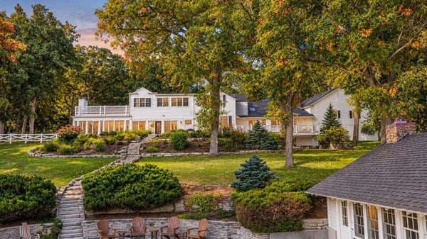 W2133 IRVING PARK RD, GREEN LAKE, WI 54941 - Image c2c52857920cdd7afd52c3cf8bf4f9f7/1104162863