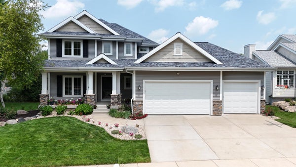 709 PLEASANT VALLEY PKWY, WAUNAKEE, WI 53597 - Image cfa1aca332cd8db9dea0699ab14fd098/3875637896