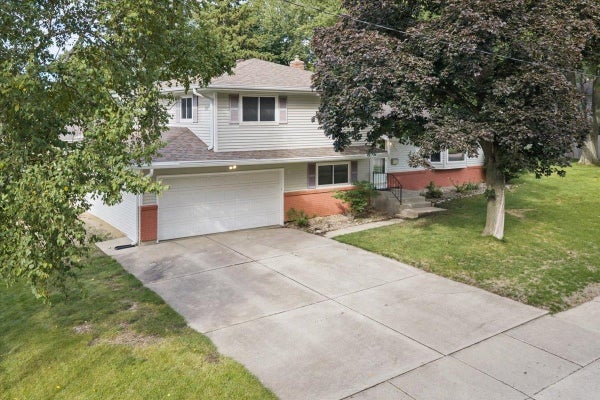 4702 FLINT LN, MADISON, WI 53714 - Image d3497ff7af77fd2babcc90c6f94ebdb4/2708036786