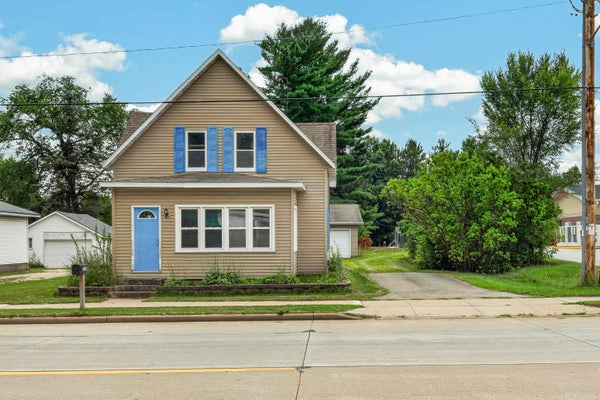 525 W BANNERMAN AVE, REDGRANITE, WI 54970 - Image d6c14ef75fbab2b43bb63ada6ae3e852/915006173