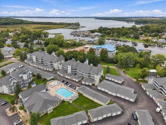 5383 MARINERS COVE DR UNIT 414, MADISON, WI 53704 - Image d81e052af5b8fa6d1a64f3c384c5d09d/2248463636