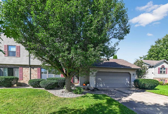 818 EDGEMORE DR, SUN PRAIRIE, WI 53590 - Image daba137557d72cf2ac8db98c0dcabe70/36691677