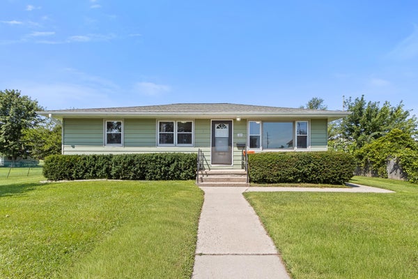 221 WASHINGTON ST, PORTAGE, WI 53901 - Image dccc11271e8e3c68a32d7ab596cf9644/1788145875