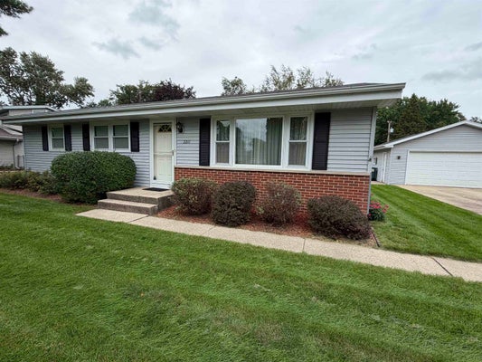 2211 E EASY ST, BELOIT, WI 53511 - Image e153d628afbcfce69e9173c46bac655e/1719457571