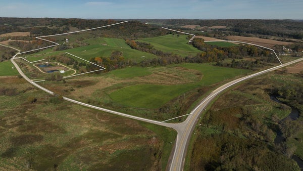 18298 DENMAN LN, RICHLAND CENTER, WI 53581 - Image e48b394a13bd20eda2febaa8d97aab89/3648644359