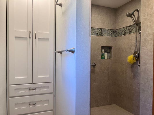 4207 BAINBRIDGE ST, MONONA, WI 53716 - Image e8a1a8676dbea6e613d38c2552fd288a/2474983675