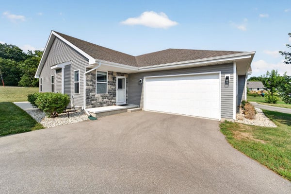 144 BRISTLE WAY, EDGERTON, WI 53534 - Image ea1cdfda309d67ae1ffc346a4956bcdb/3912428532