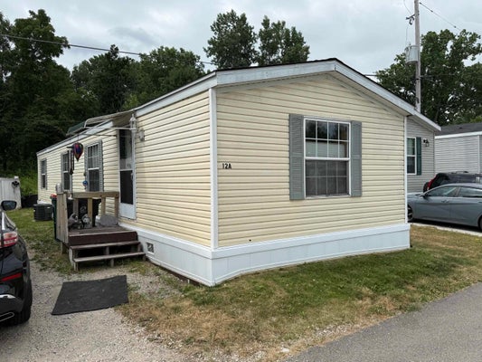 8481 S 5TH AVE TRLR 12A, OAK CREEK, WI 53154 - Image ee2fd89b33ab154eb121bb6f5caad958/1918977979