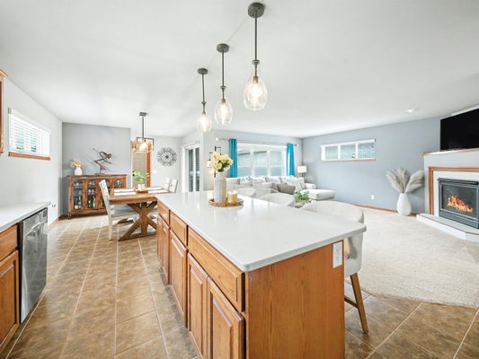 3821 STONEBRIDGE DR, MADISON, WI 53719 - Image f1cee0cfcb79747be091b2c0aedb53bd/504676856