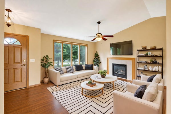 6 AUTUMN JADE CT, MADISON, WI 53719 - Image f2c395122f53e434c9a3ccb45ede0d37/3783175125