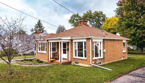 947 JOHNSON ST, BELOIT, WI 53511 - Image fb72d9c00db1fcceb6cf60afa243d6d9/2296205351