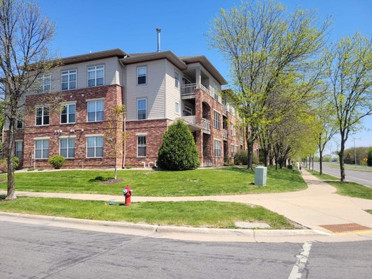 101 METRO TER UNIT 303, MADISON, WI 53718 - Image feee7c0dc2acbc305355a70863f047b3/929243611