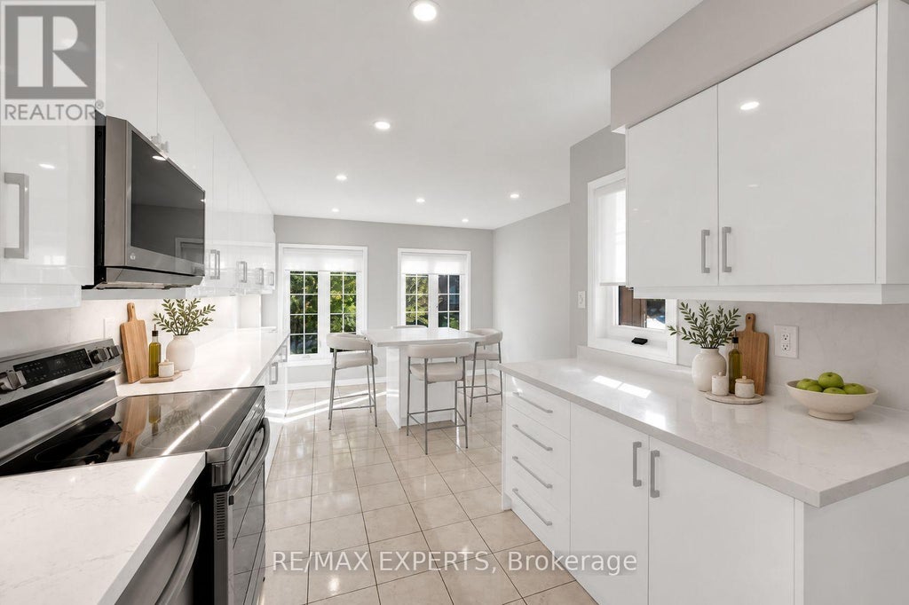 117 PINEDALE GATE, VAUGHAN (EAST WOODBRIDGE), ON L4L 8X3 - Image 4076143572.jpeg?d=l