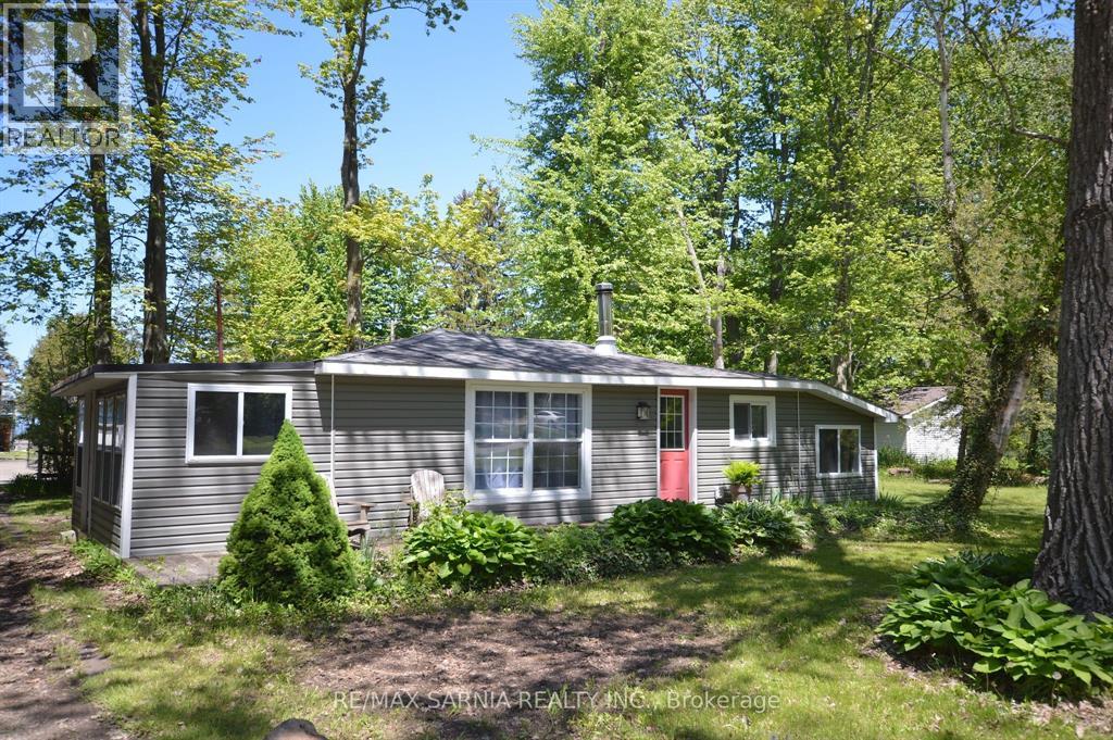 6208 LONDON ROAD, LAMBTON SHORES, ON N0N 1J1 - Image 2128194140.jpeg?d=l