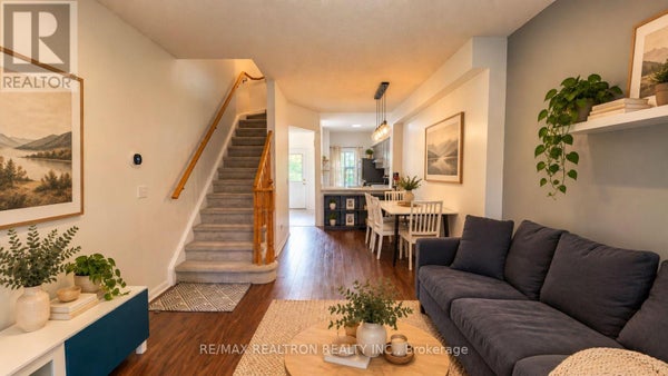 7 - 22 St Moritz Way, Markham (Unionville), ON 3