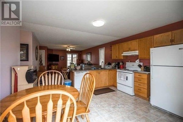 A - 49 Hanmer St E, Barrie (East Bayfield), ON 4