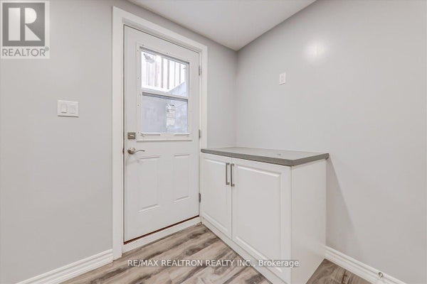 635 Beckworth Sq, Pickering (Amberlea), ON 4