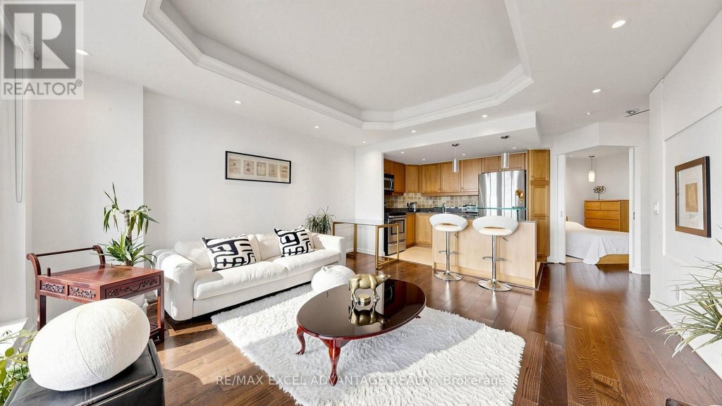 1510 - 8 YORK STREET, TORONTO (WATERFRONT COMMUNITIES), ON M5J 2Y2 - Image 3211930679.jpeg?d=l