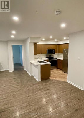 821 - 75 Weldrick Rd E, Richmond Hill (Observatory), ON 4