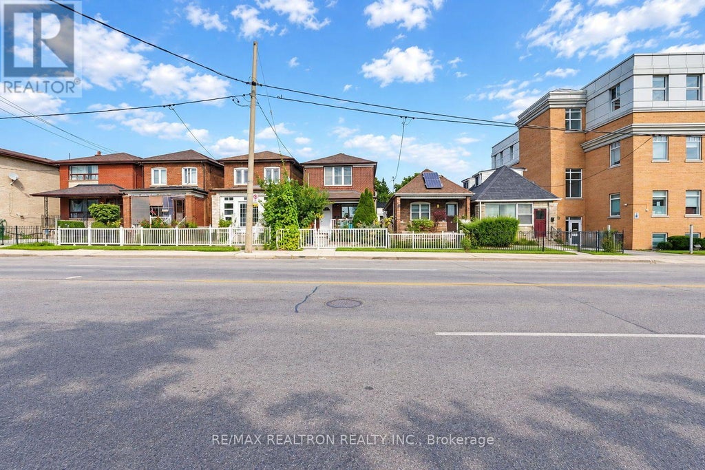 1657 KEELE STREET, TORONTO (KEELESDALE-EGLINTON WEST), ON M6M 3W2 - Image 4254967046.jpeg?d=l