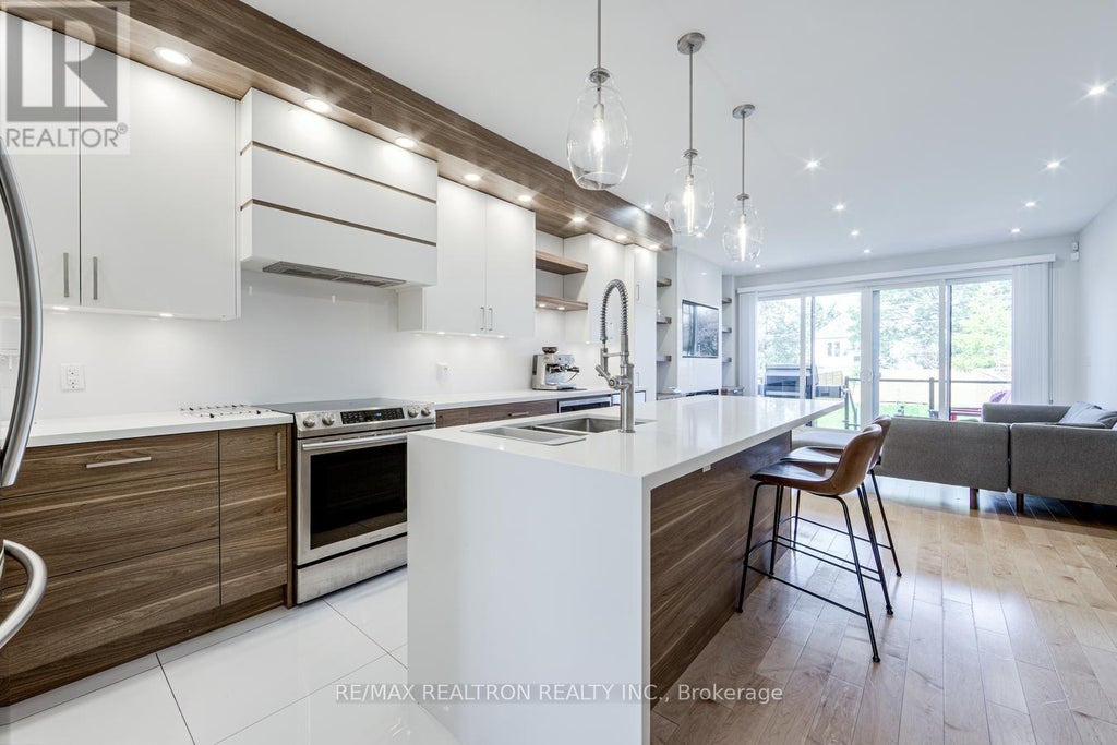 6B TROWELL AVENUE, TORONTO (KEELESDALE-EGLINTON WEST), ON M6M 1L4 - Image 1833345847.jpeg?d=l