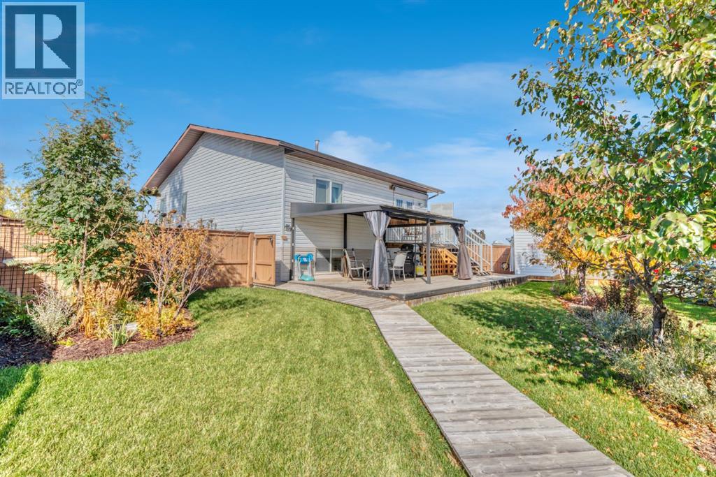 111 MAPLEWOOD PLACE, DIAMOND VALLEY, AB T0L 0H0 - Image 741216566.jpeg?d=l