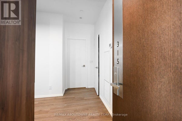 315 - 70 Temperance St, Toronto (Bay Street Corridor), ON 4