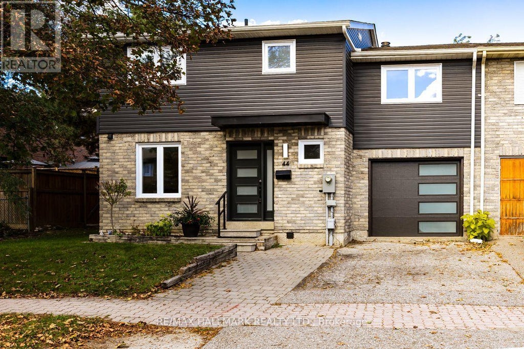 44 MICHAEL DRIVE, RICHMOND HILL (NORTH RICHVALE), ON L4C 5W7 - Image 1870484876.jpeg?d=l