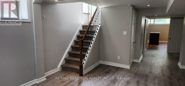 70 Clementine Sq, Toronto (Woburn), ON 3