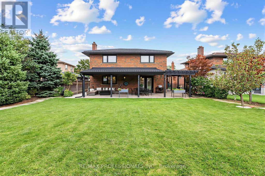 182 GRACEFIELD AVENUE, TORONTO (RUSTIC), ON M6L 1L8 - Image 157648617.jpeg?d=l