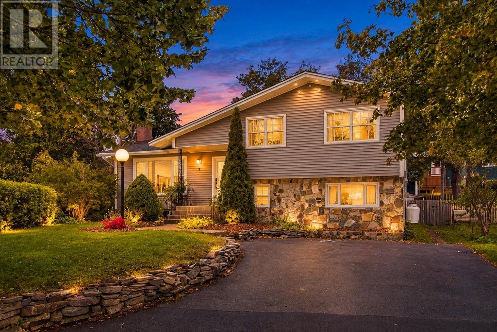 7 PRESTWICK PLACE, ST. JOHN'S, NF A1B 3L3 - Image 4164285699.jpeg?d=l