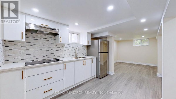 1Bed - 265 Browndale Cres, Richmond Hill (Crosby), ON 3