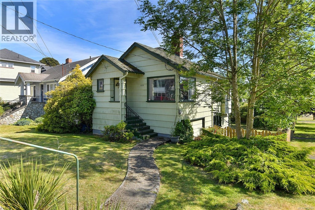 1113 ESQUIMALT RD, ESQUIMALT, BC V9A 3N5 - Image 1117387439.jpeg?d=l
